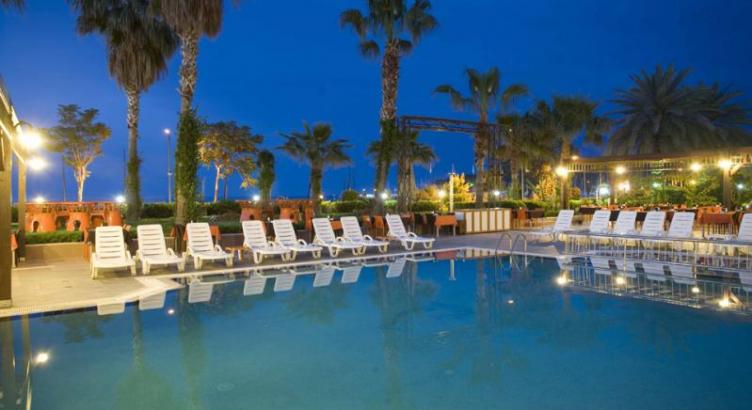 Fame Residence Beach Park