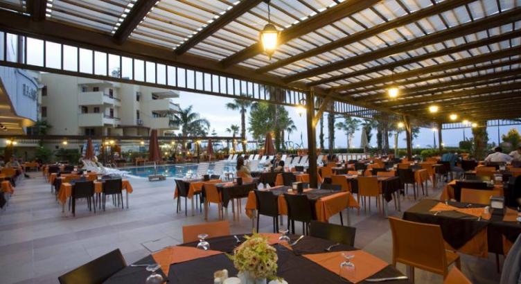 Fame Residence Beach Park