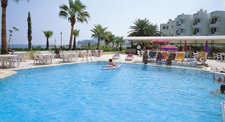 Fame Residence Beach Park