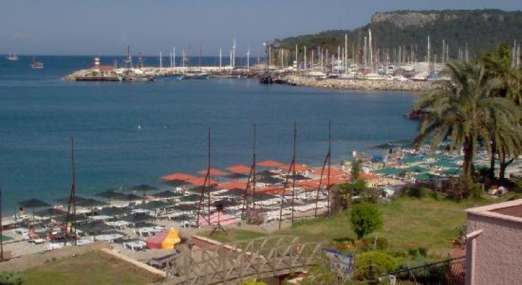 Viking Nona Beach Hotel