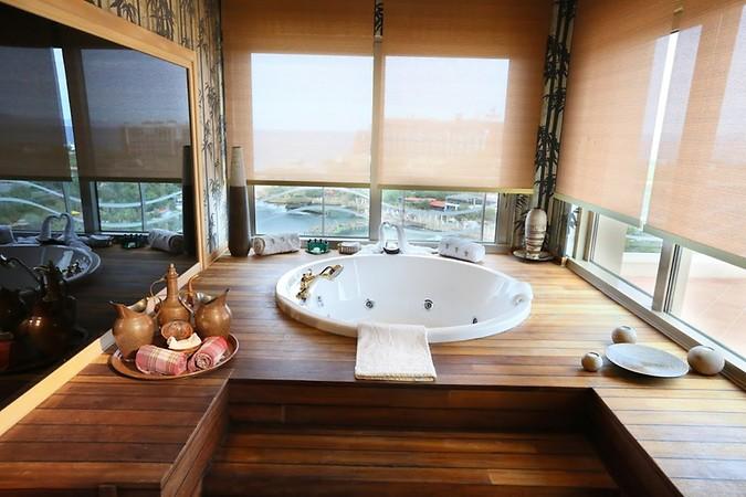 Merit Royal Hotel & Casino