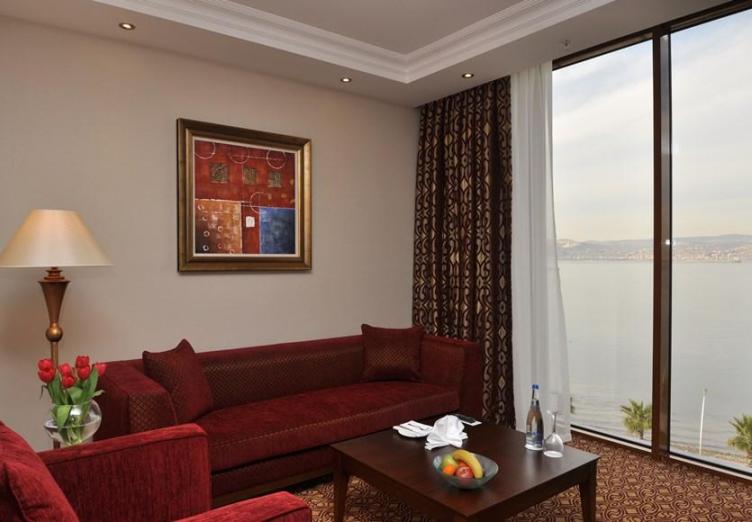 Wellborn Luxury Hotel