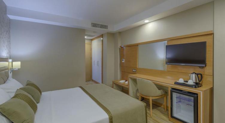 Kaya Magnesia Thermal Spa