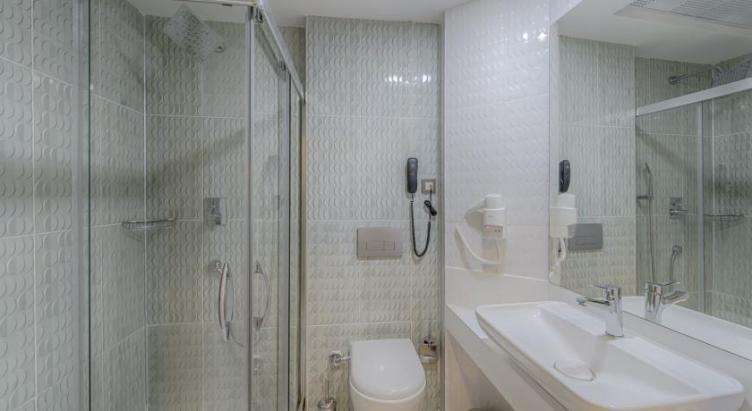 Kaya Magnesia Thermal Spa