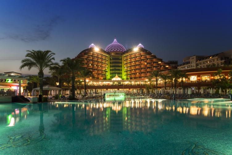 Delphin Palace Deluxe Collection