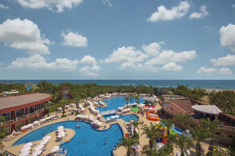 Delphin Palace Deluxe Collection