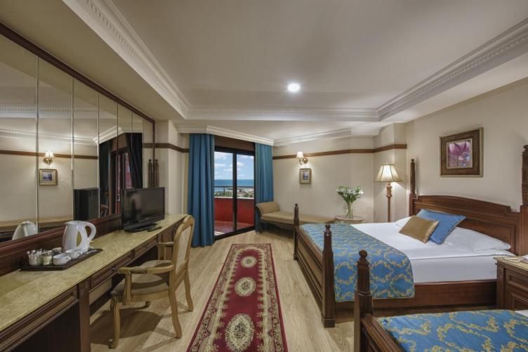 Delphin Palace Deluxe Collection