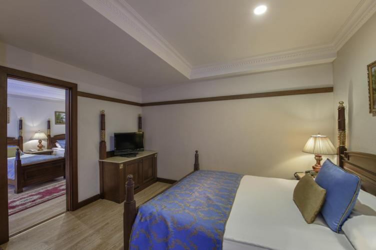 Delphin Palace Deluxe Collection