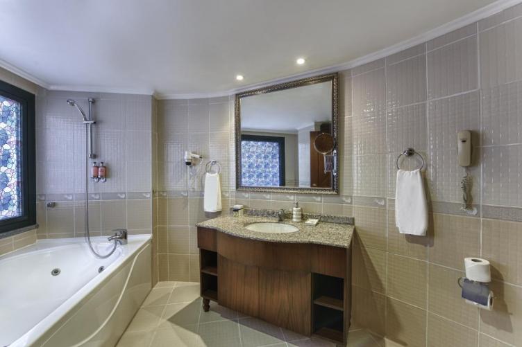 Delphin Palace Deluxe Collection