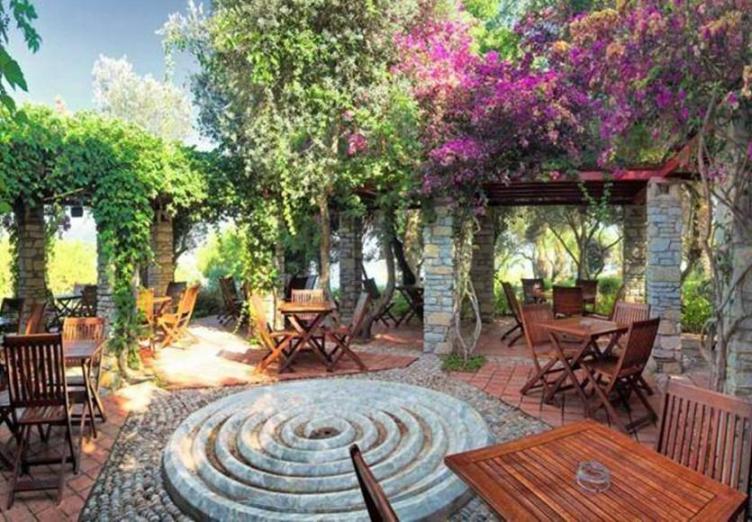 Cande Ora Tatil Köyü