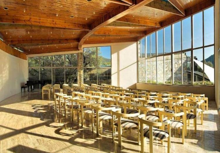 Cande Ora Tatil Köyü