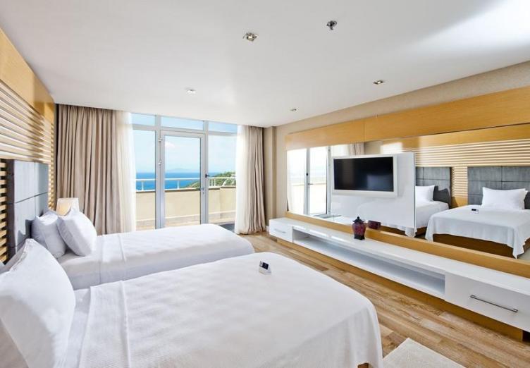 Hilton Bodrum Türkbükü Resort & SPA