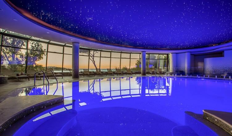 Merit Crystal Cove Hotel & Casino 