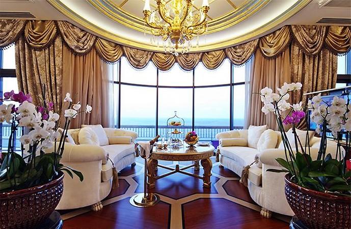 Merit Crystal Cove Hotel & Casino 