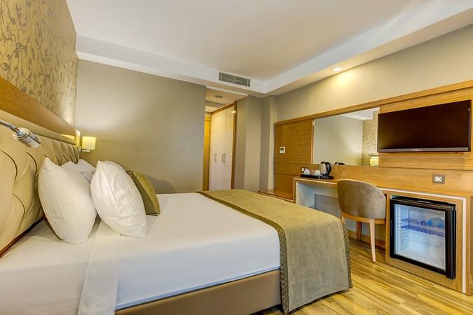 Kaya Magnesia Thermal Spa