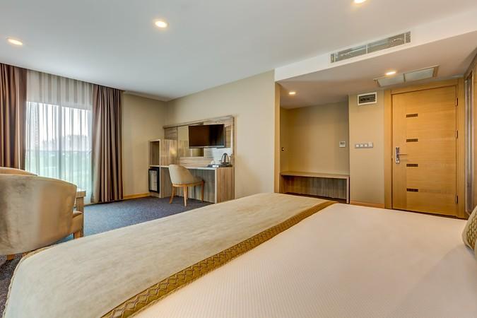 Kaya Magnesia Thermal Spa