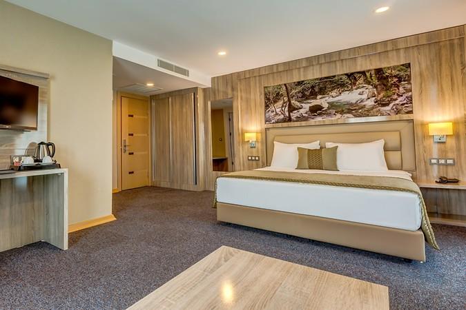 Kaya Magnesia Thermal Spa