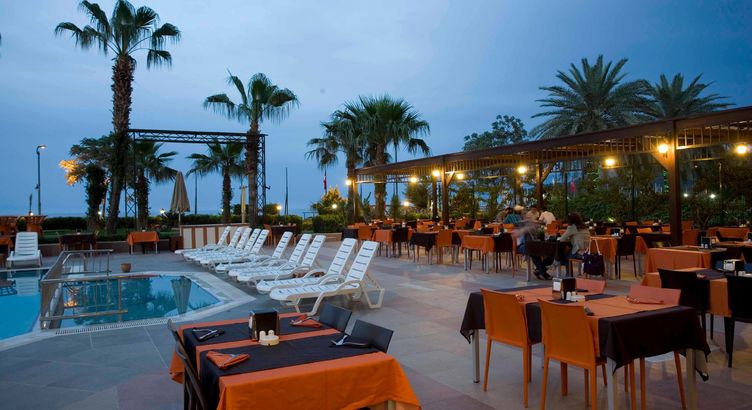 Fame Residence Beach Park