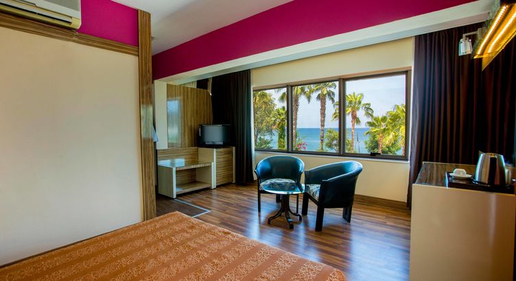 Fame Residence Beach Park