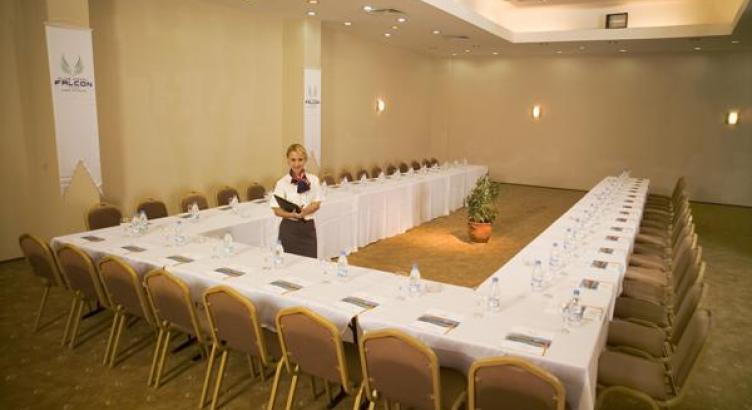 Club Hotel Falcon