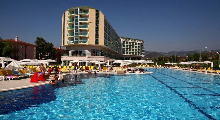 Hedef Beach Resort & SPA