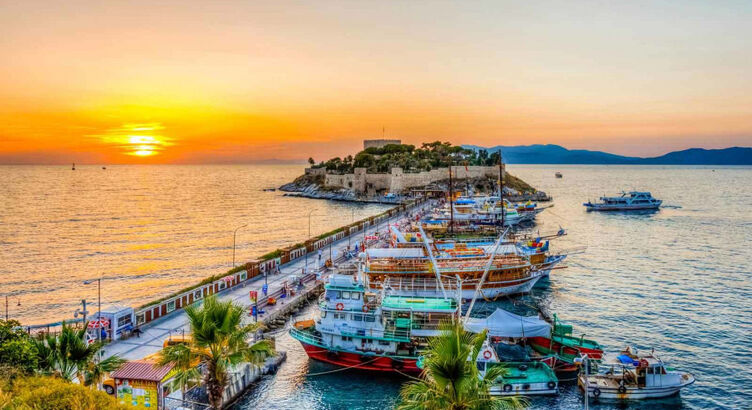 Bozcaada Ayvalık Çeşme Kuşadası Pamukkale Salda Gölü Turu (2 Gece Otel Konaklamalı) Ana Sayfa / Yurt İçi Turlar / Bozcaada Ayvalık Çeşme Kuşadası Pamukkale Salda Gölü Turu (2 Gece Otel Konaklamalı)