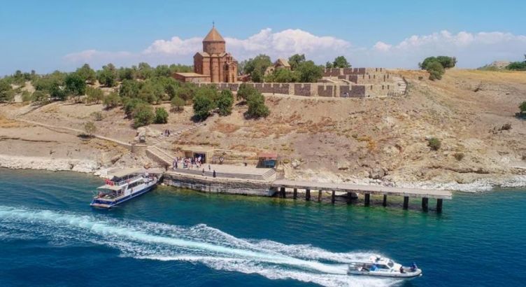 Uçaklı Kafkas Üçgeni Doğu Ekspresi Van Nahçıvan Kars Turu