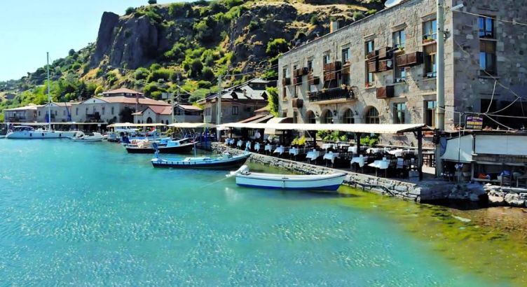 Bozcaada Ayvalık Çeşme Pamukkale Salda Gölü Turu (2 Gece Otel Konaklamalı)