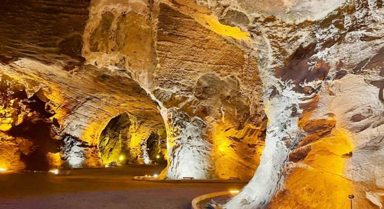 Güneyden Kuzeye Doğu Ekspresi Turu İle Diyarbakır Tatvan Van Nahçıvan Kars Erzurum Turu (Tren Gidiş Uçak Dönüş) Ana Sayfa / Yurt İçi Turlar / Güneyden Kuzeye Doğu Ekspresi Turu İle Diyarbakır Tatvan