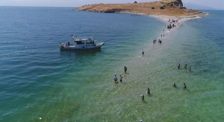 Bin Yıllık Rotalar Uçaklı Bitlis Ahlat Hizan Hakkari Yüksekova Berçelan Yaylası Turu