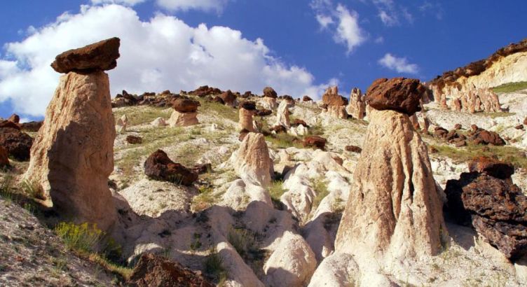 Bin Yıllık Rotalar Uçaklı Bitlis Ahlat Hizan Hakkari Yüksekova Berçelan Yaylası Turu